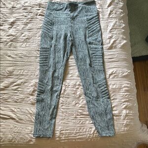 Gray Textured Leggings